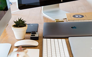 锡安24+9浓眉25+17 鹈鹕力克独行侠取5连胜